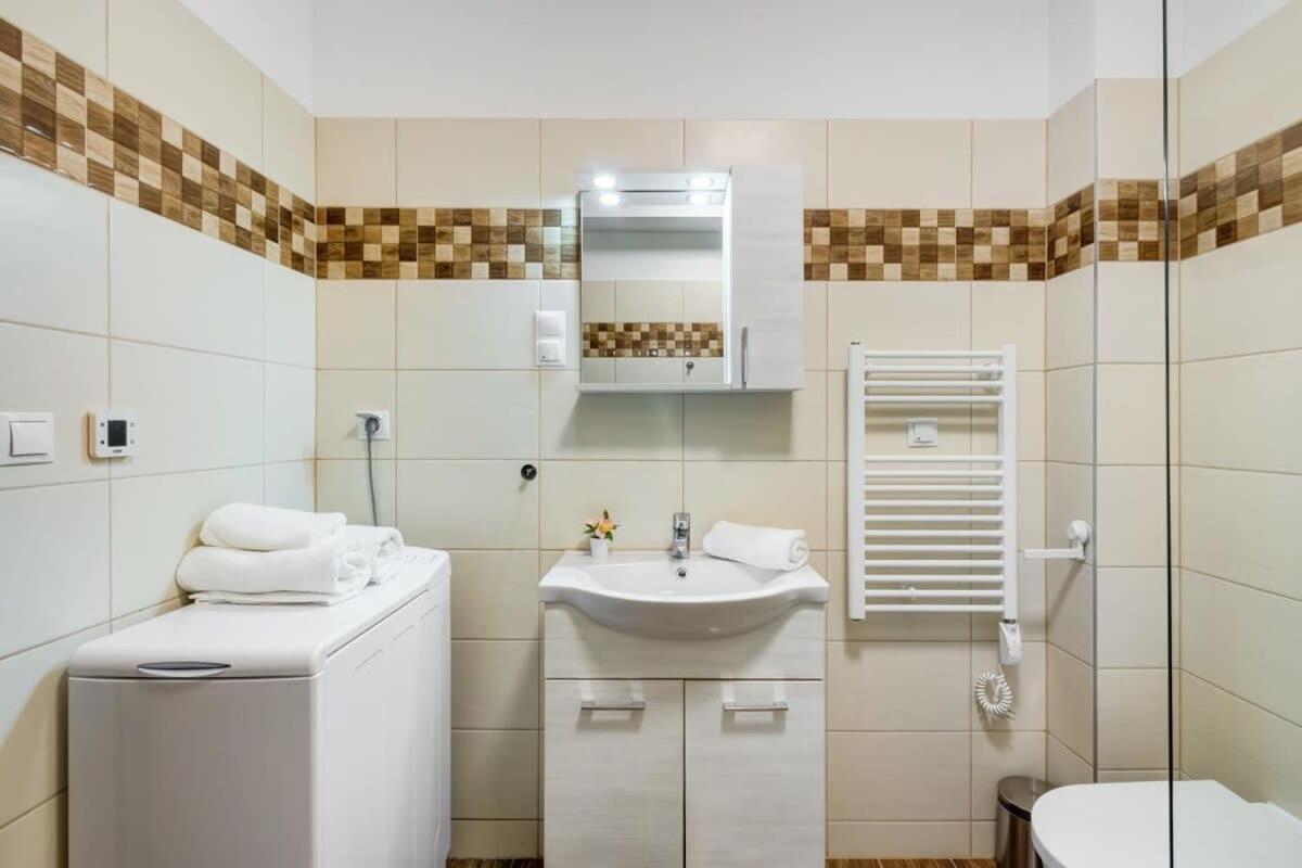 Homey New Great Area Appartement